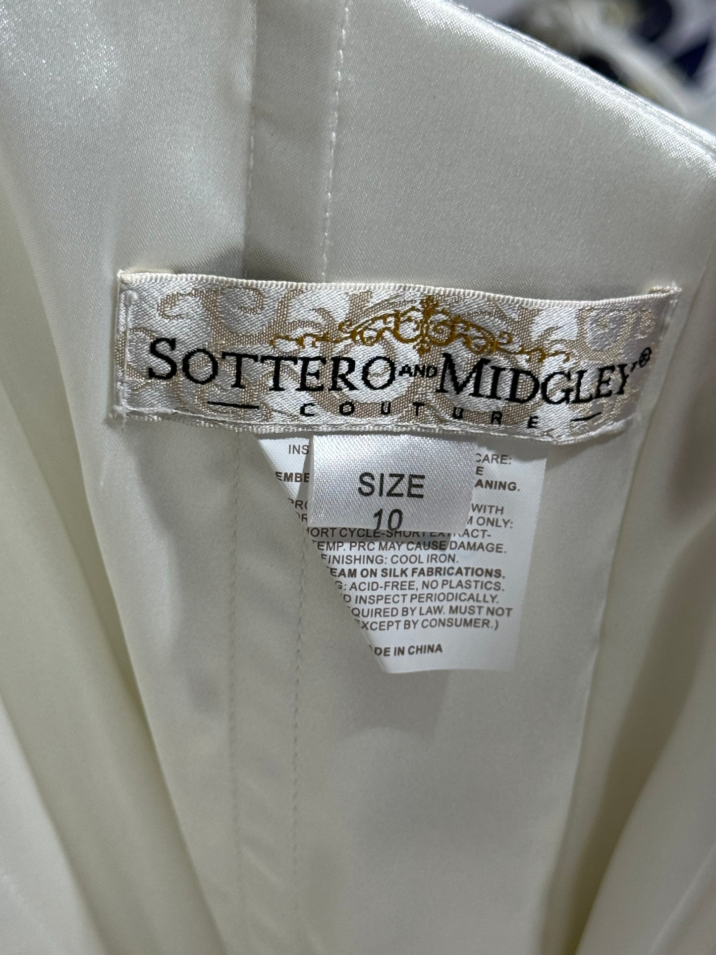 MAGGIE SOTTERO - Adorae Rose Wedding Dress (AU 10) JSM1378
