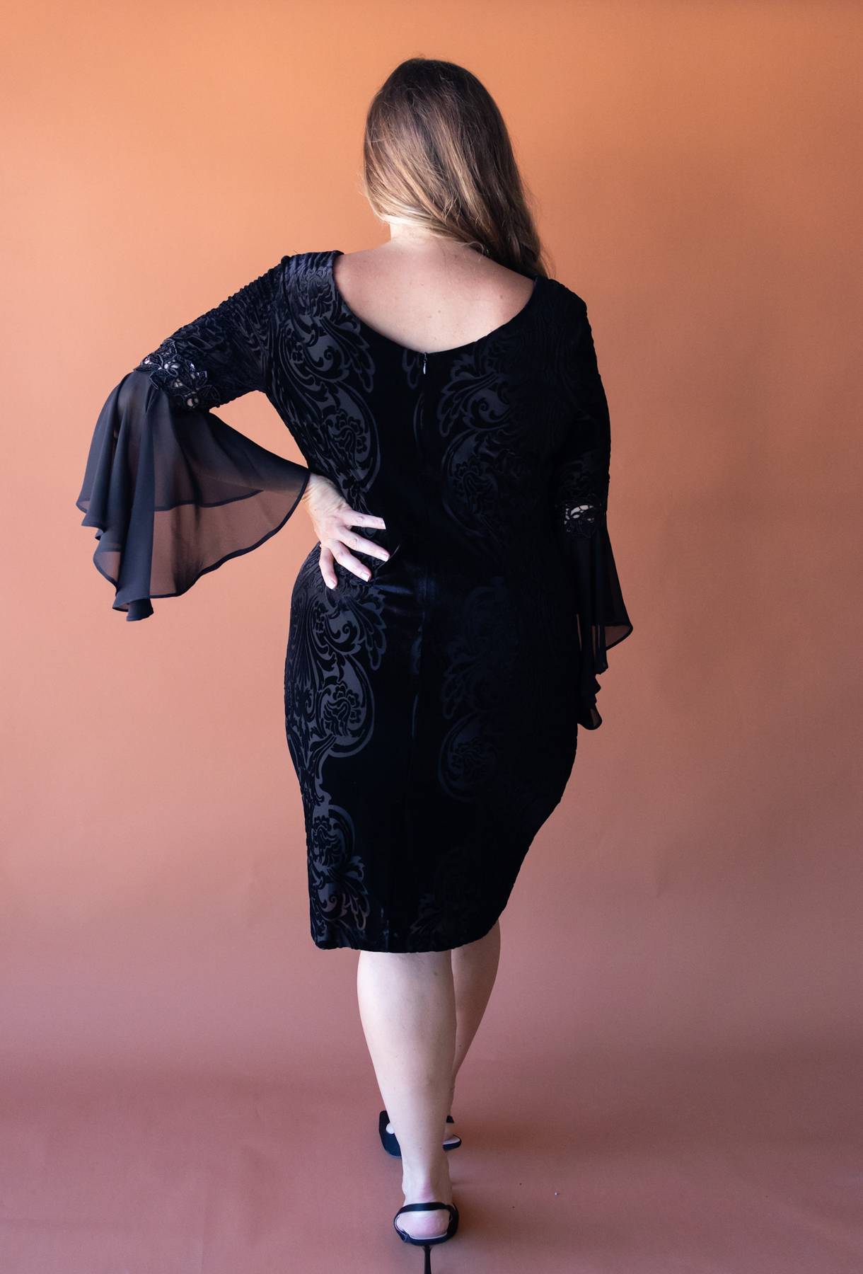 MONTIQUE - Velvet Mini Dress (AU 16)