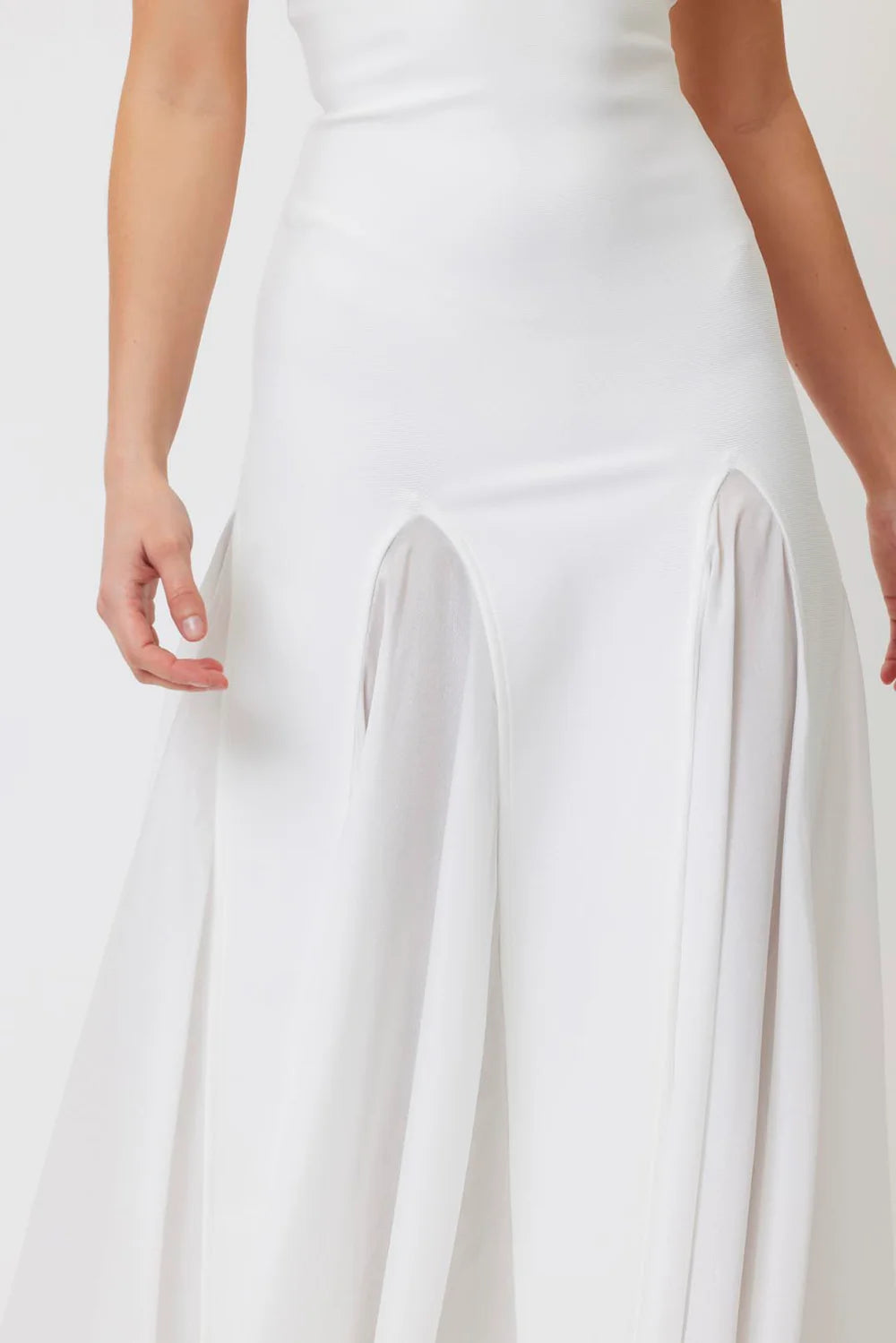 BIANCA & BRIDGETT - Mae Maxi Dress (AU 6)