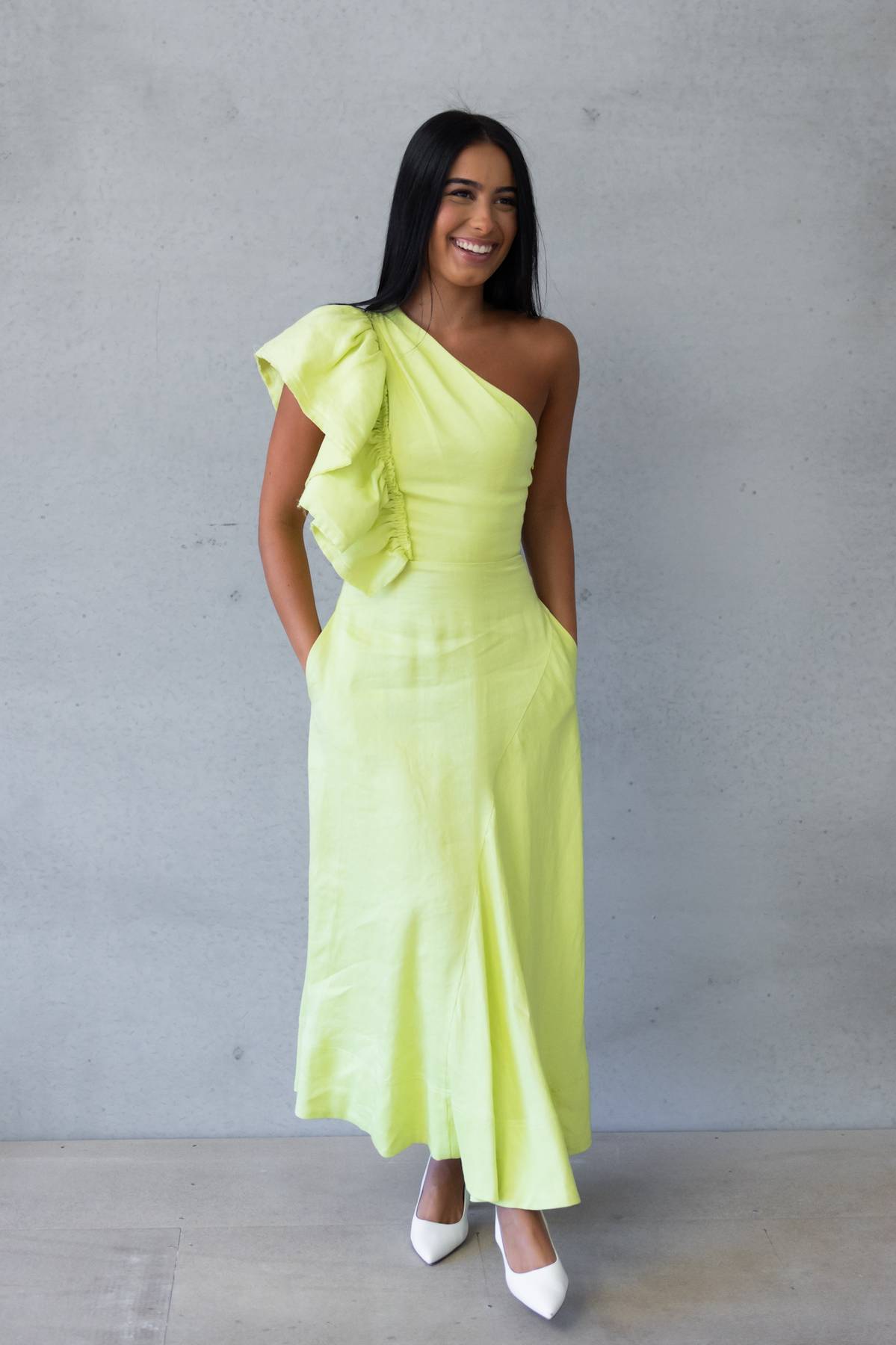 AJE - Bonjour Asymmetric one shoulder Midi (AU 6)