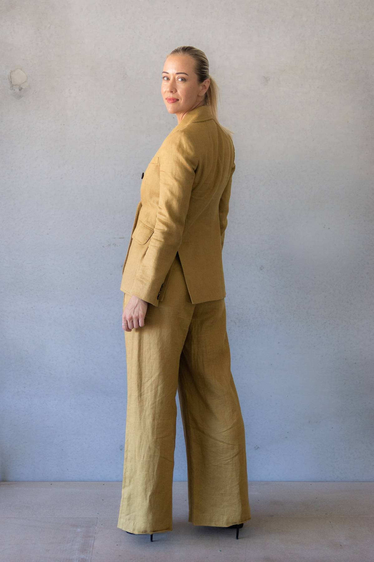 ZIMMERMANN SUIT - Mustard Linen Double Breasted Suit (AU 8/10)