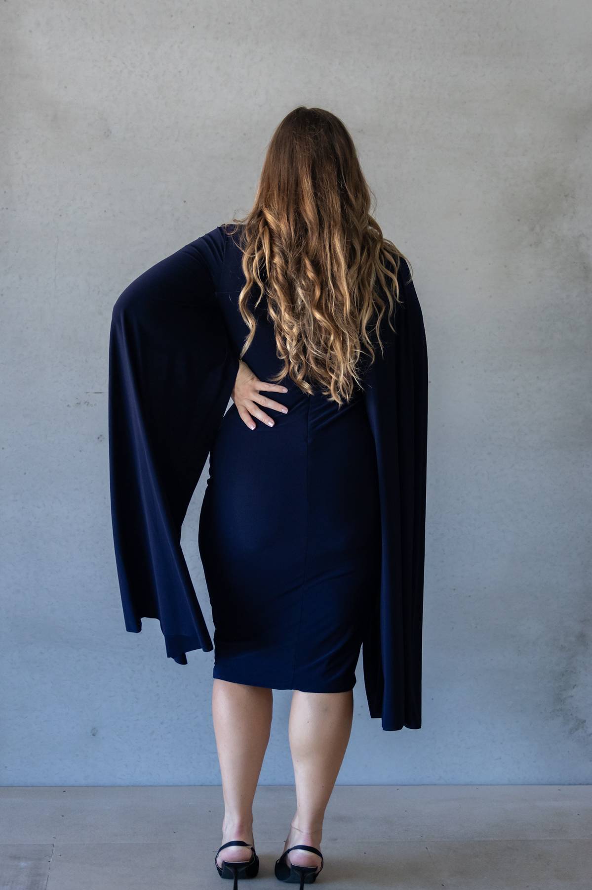 CLUB LONDON - Marysol Navy Cape midi dress (AU 16)