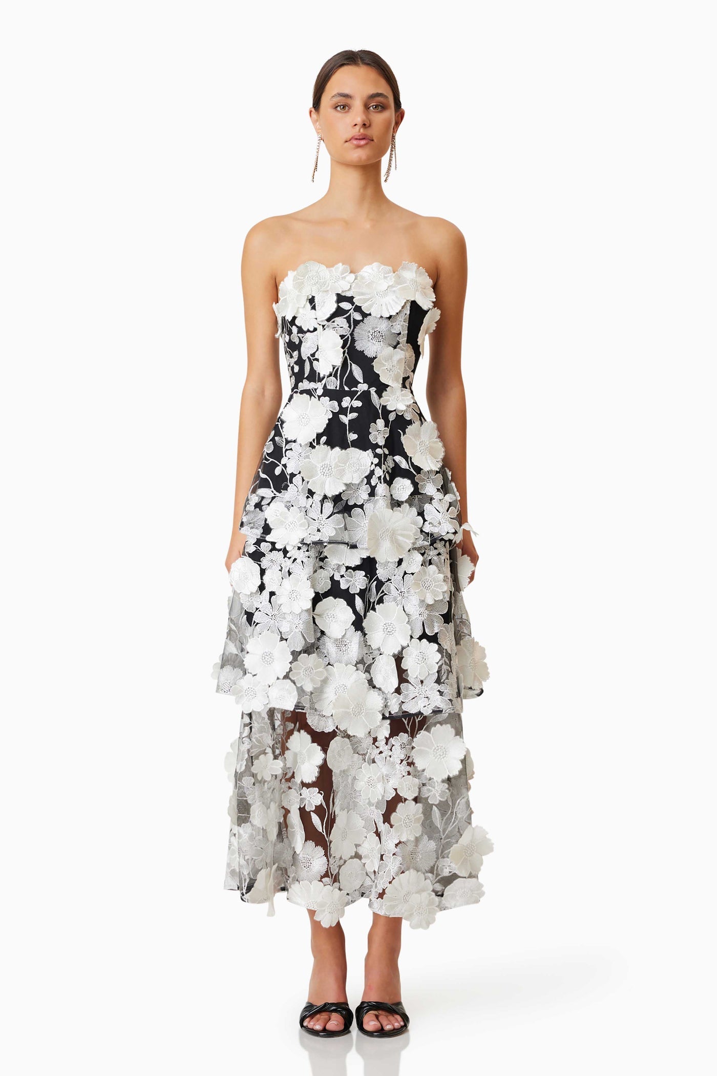 ELLIATT - Selene Maxi Tiered 3D Dress in Black (XL)