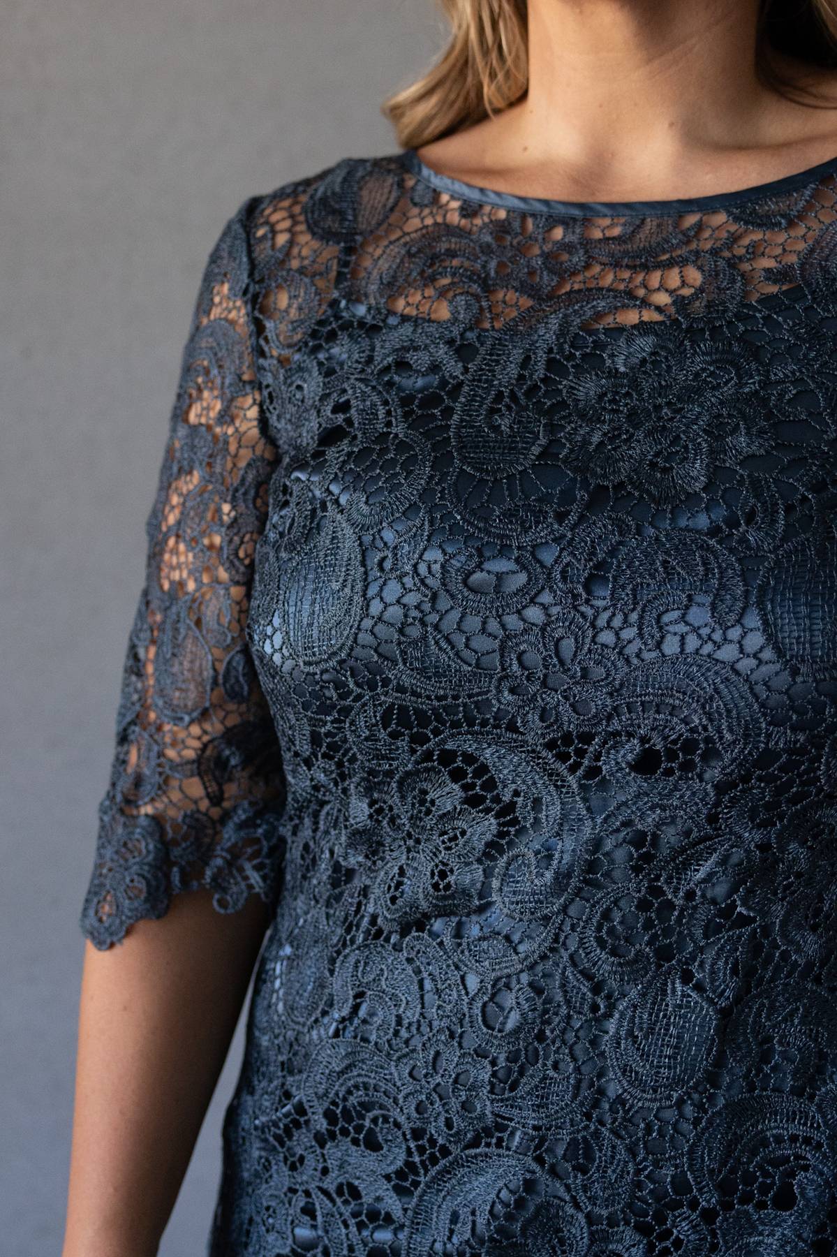 MONTIQUE - Blue Lace Mini Dress (AU 16)