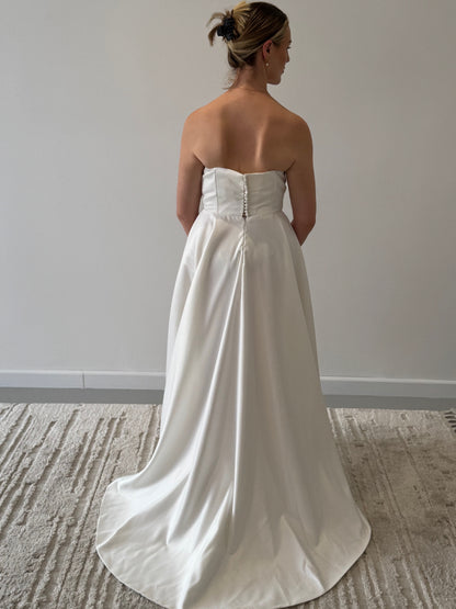 WEDDING DRESS - Strapless Satin A-Line Bridal Gown with Split (AU 8-10)