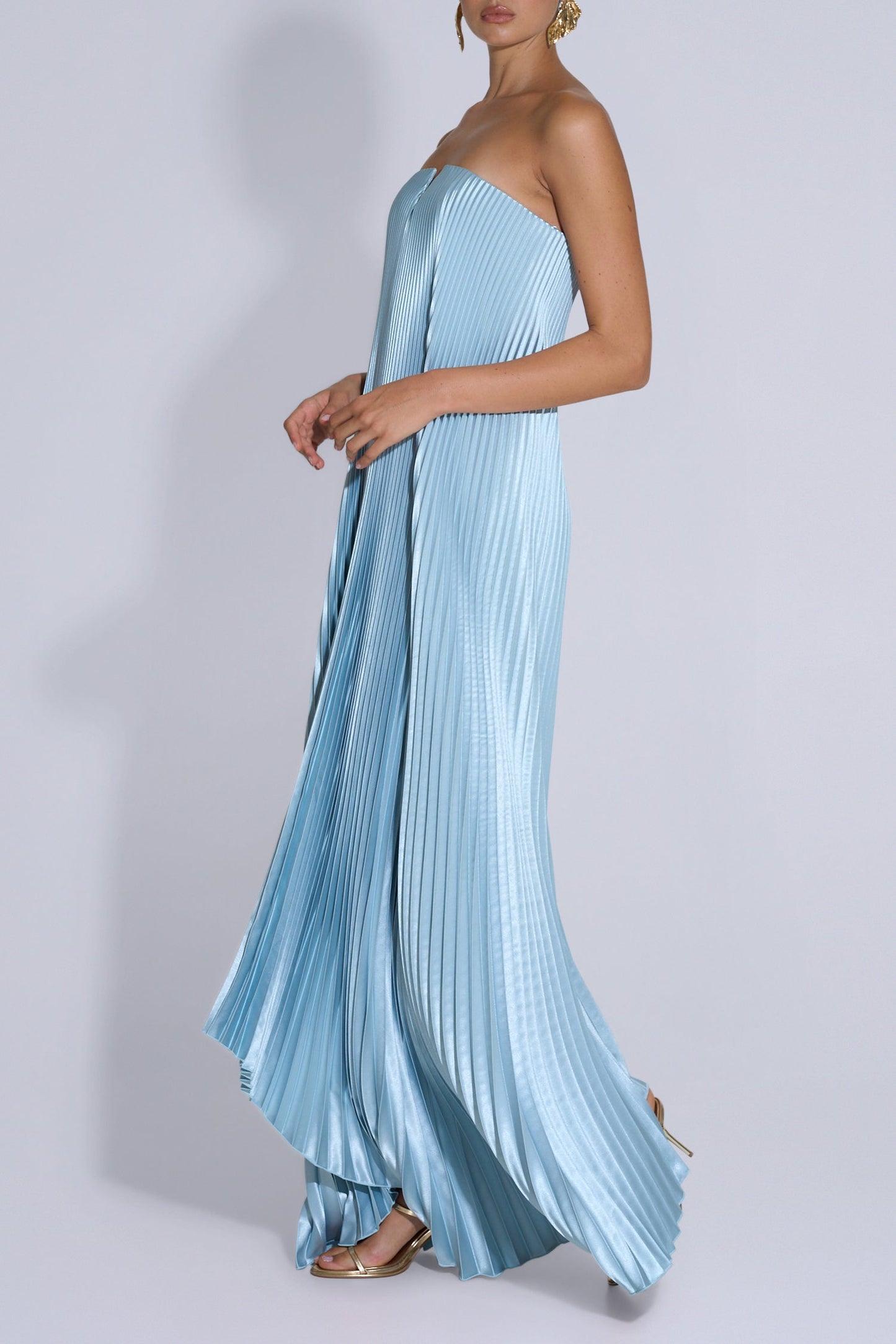 L’IDÉE - Black Tie Gown (AU 8)