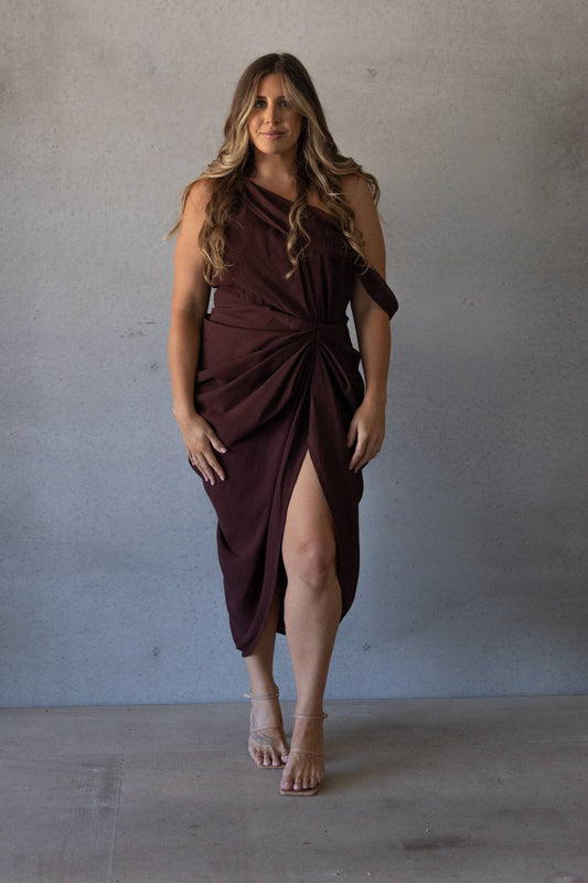 PRETTYLITTLETHING - Asymmetric Strap Draped Midi Dress (AU 16)
