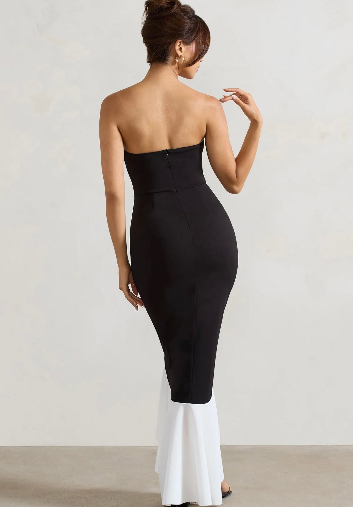 CLUB LONDON - Carbon Black & White Bandeau Ruffled Maxi Dress (AU 8)