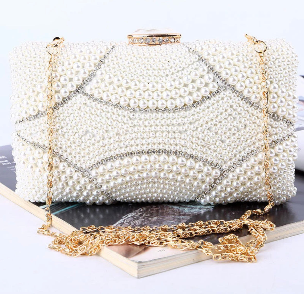 VERANO HILL - Violeta Pearl Clutch Bag - For Hire